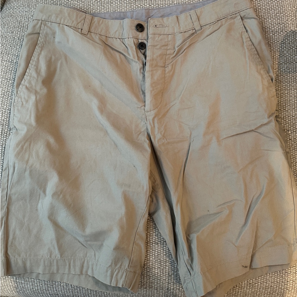 H&M khaki shorts